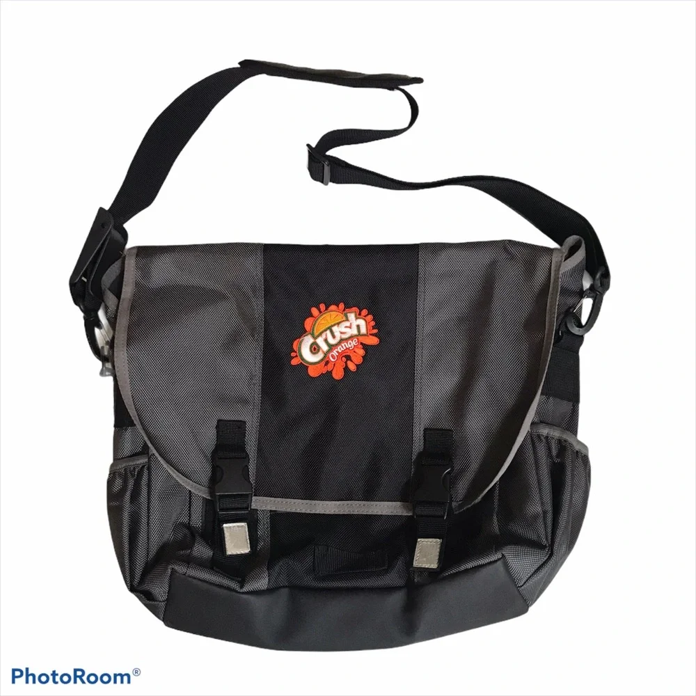 District Threads Montezuma Messenger Backpack Bag